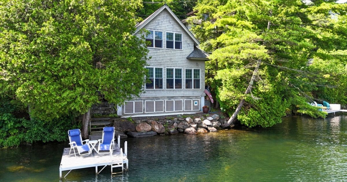 Lakefront Vermont cabin on Lake Saint Catherine